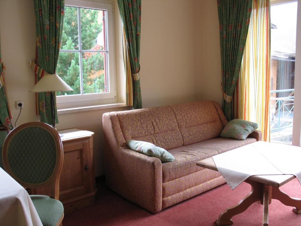 Hotel Triendlhof Zöblen Camera foto