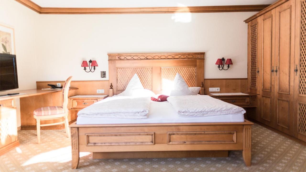 Hotel Triendlhof Zöblen Esterno foto